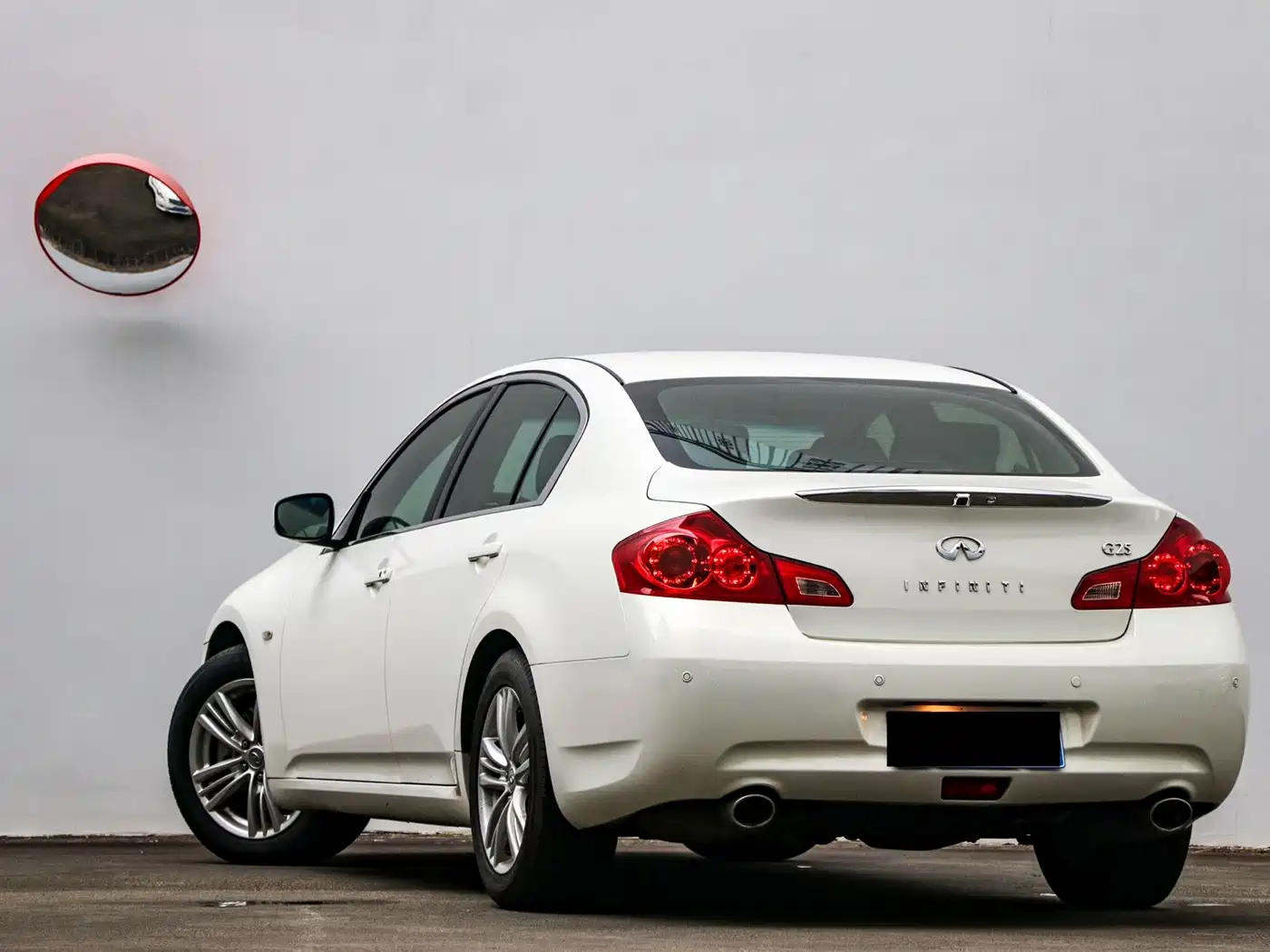 Infiniti G Series 2012 2010 Model G25 Sedan Luxury Sport Edition