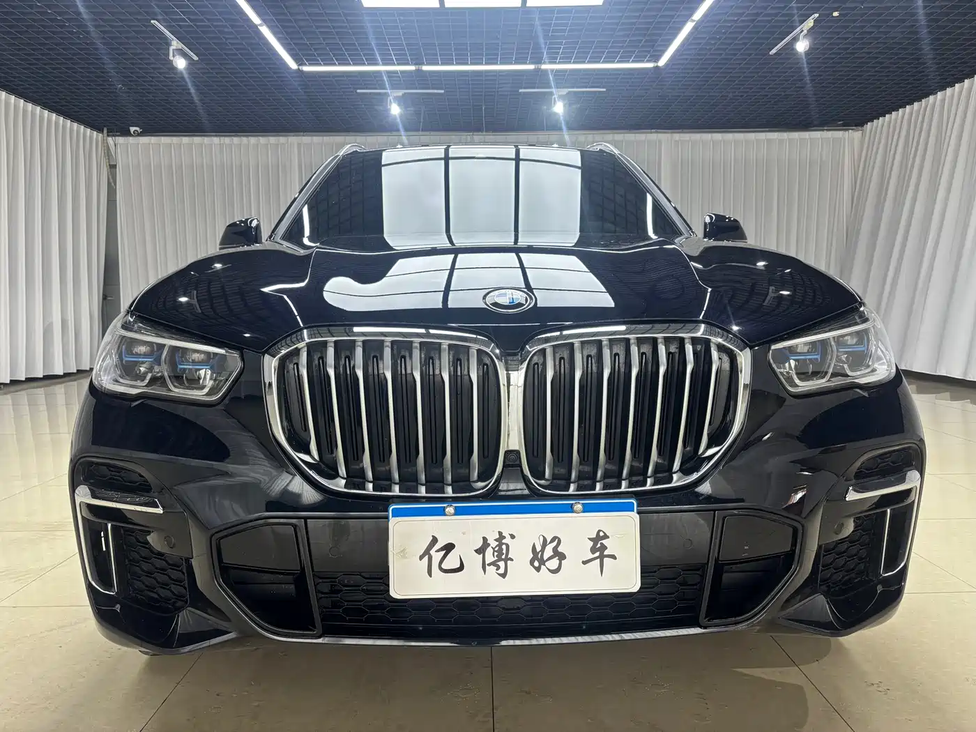 BMW X5 2023 xDrive 40Li M Sport Package