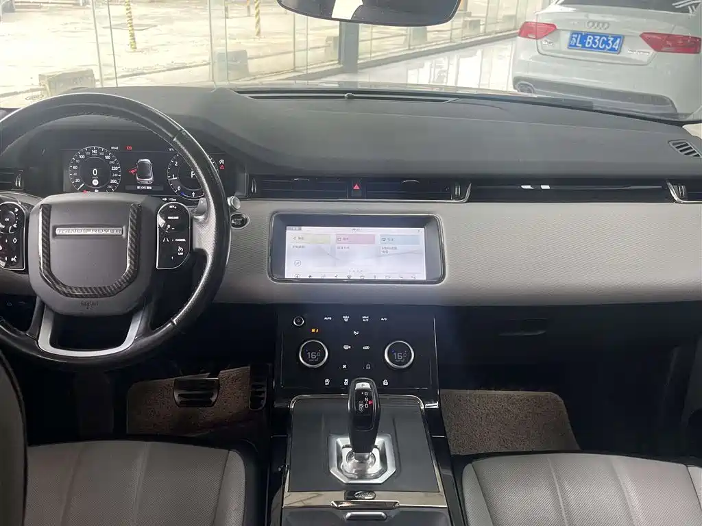 Land Rover Range Rover Evoque 2020 249PS R-DYNAMIC S Sport Edition фото 14