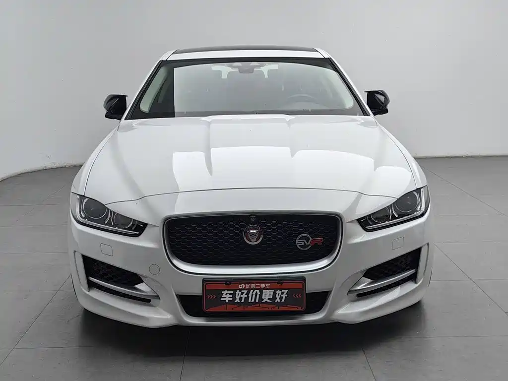 2017 Jaguar XE