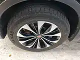Фото 23 - Hongqi HS7