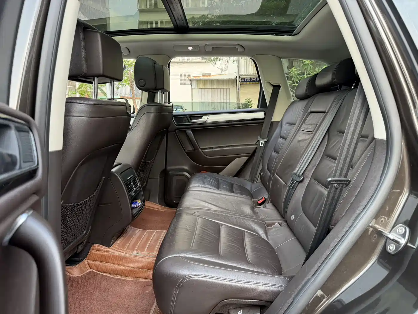 Volkswagen Touareg 2017 3.0TSI Explorer Edition фото 6
