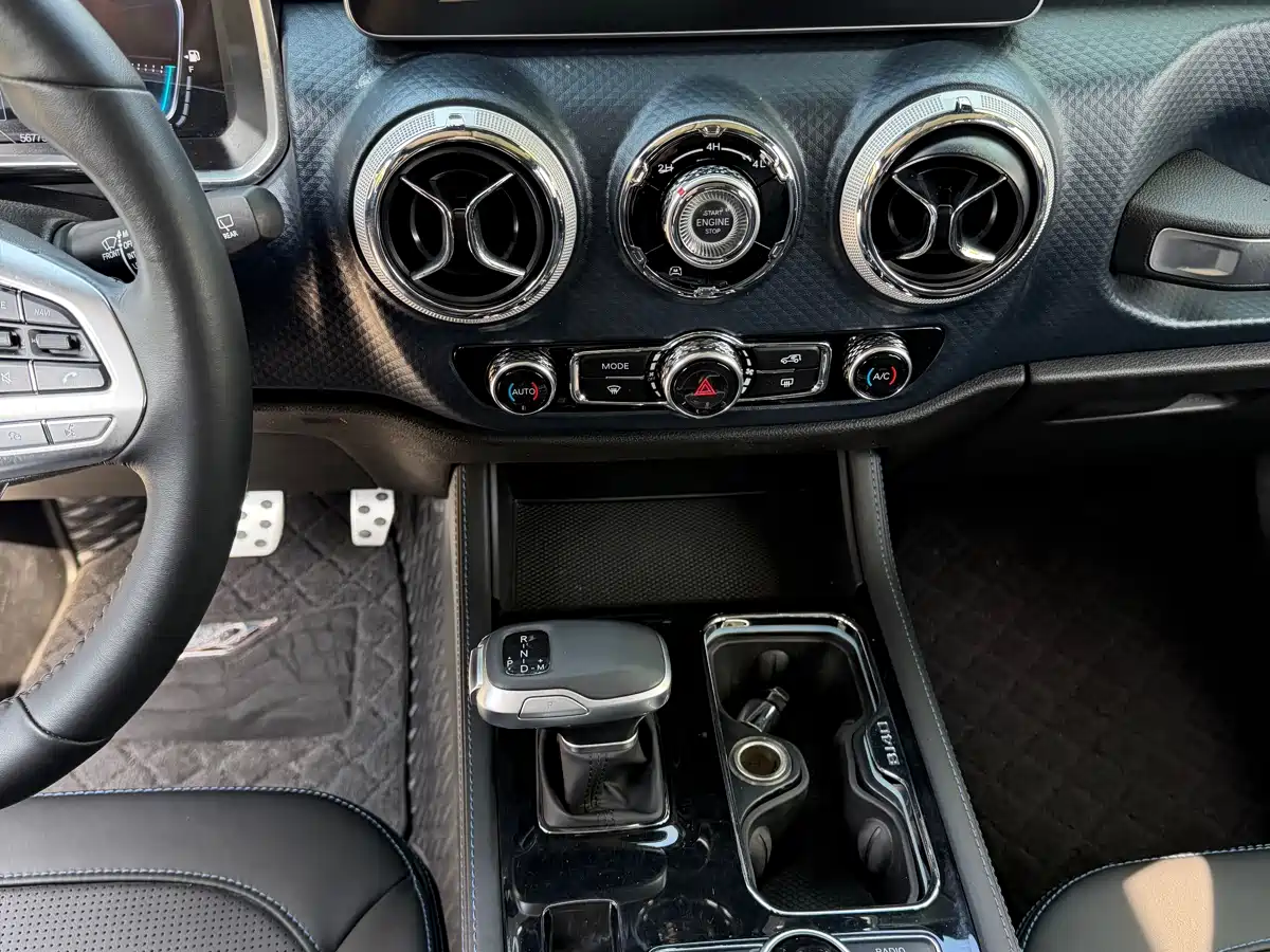 BAIC ORV Beijing Offroad BJ40 2023 2.0D Automatic 4WD Blade Hero Edition Knight Type фото 12