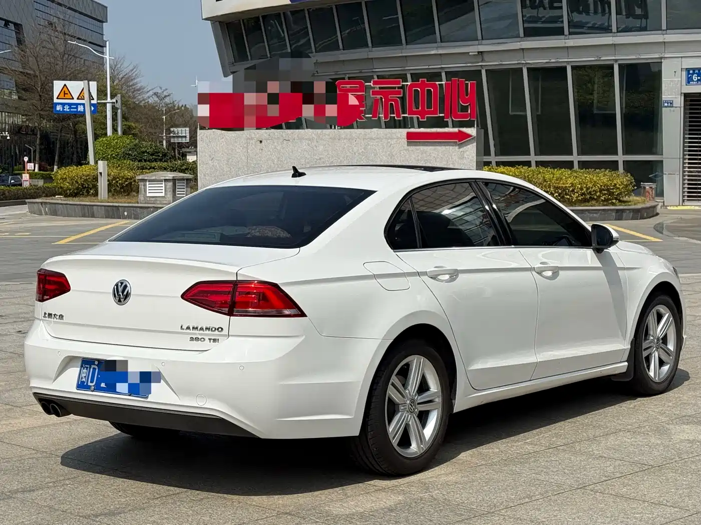 Volkswagen Lamando 2015 280TSI DSG Comfort фото 4