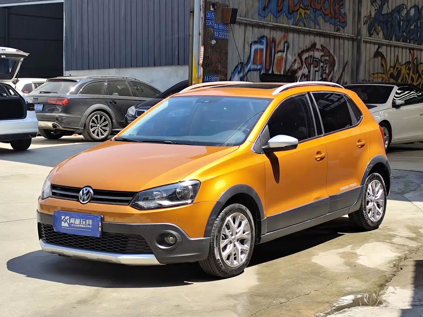 Volkswagen Polo 2014 1.6L Cross Polo Automatic