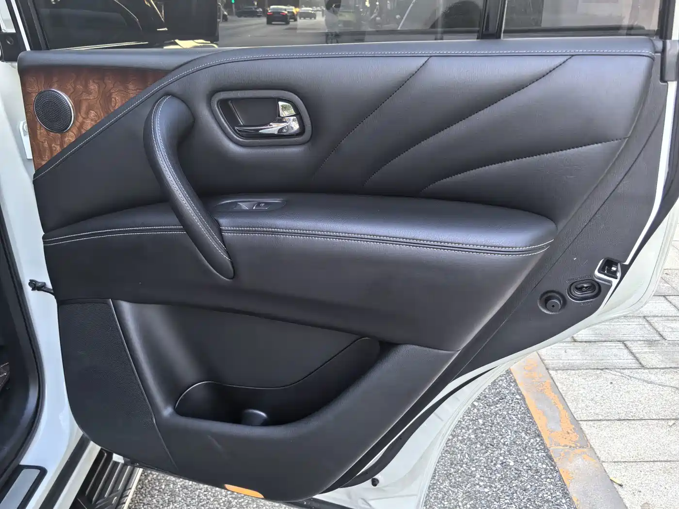 Infiniti QX80 2016 2016 5.6L 4WD