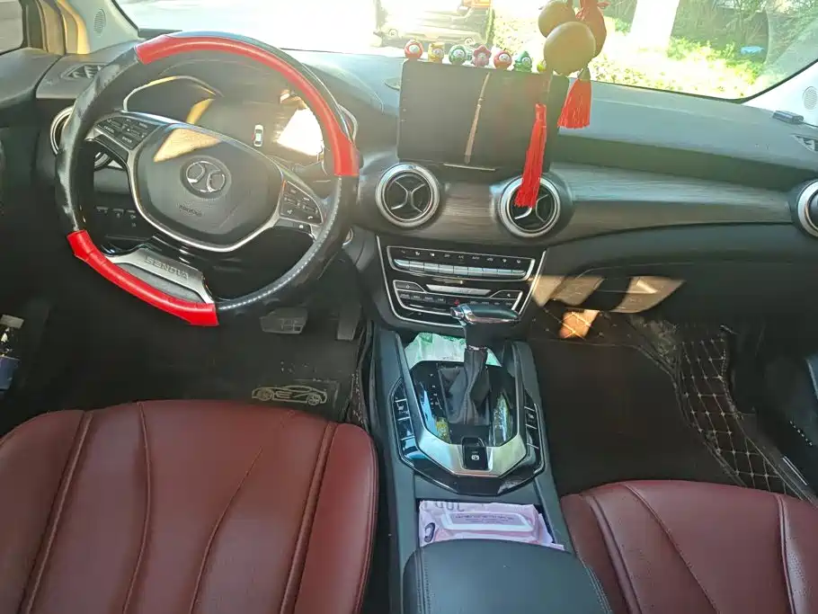 BAIC Senova D50 2018 2018 1.5L CVT Premium Smart Connect Edition