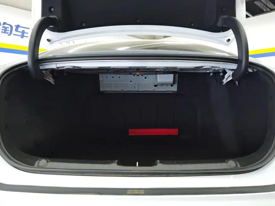 Geely Galaxy Galaxy L6 2026 2025 EM-i 140km Starship Edition