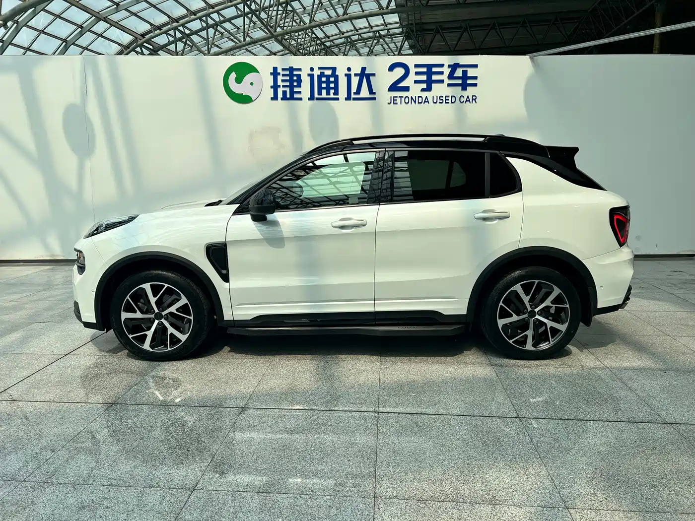 Lynk & Co 01 2021 2.0TD AWD Halo Sport фото 6