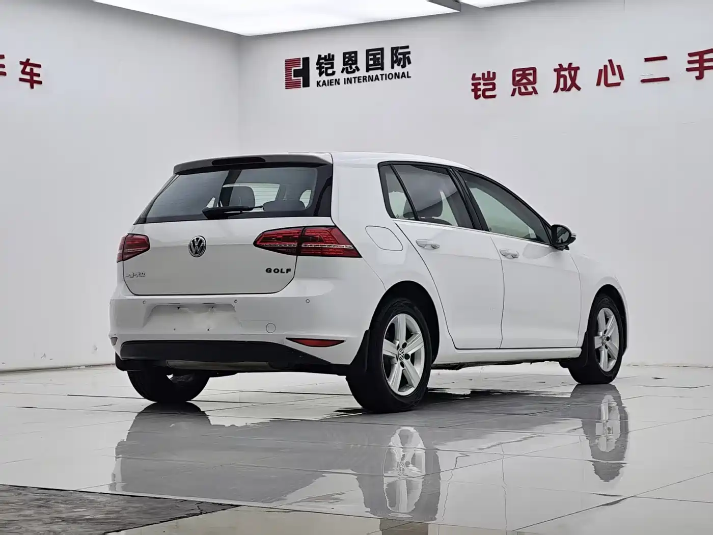 Volkswagen Golf 2015 1.6L Automatic Comfort фото 17