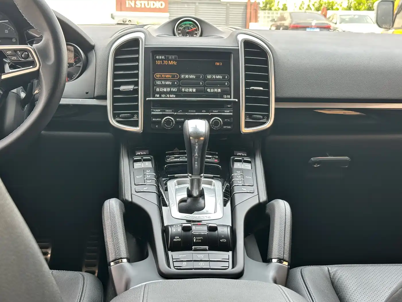 Porsche Cayenne 2015 Cayenne 3.0T фото 24