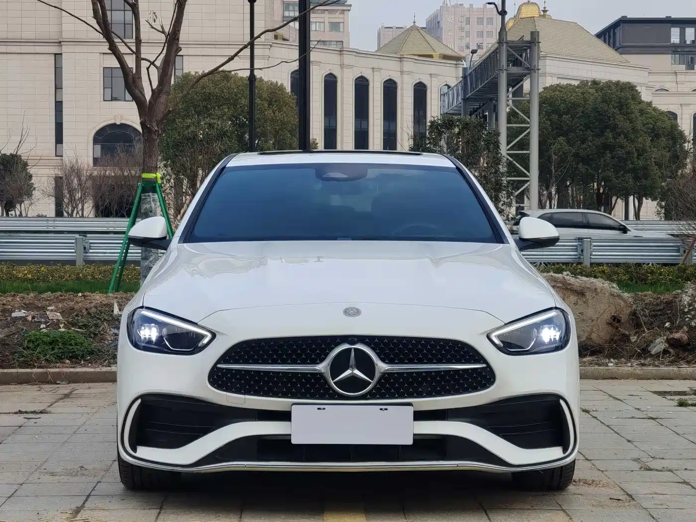Mercedes-Benz C-Class 2023 C 200 L Sport фото 2