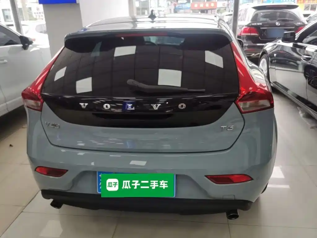 Фото 6 - Volvo V40