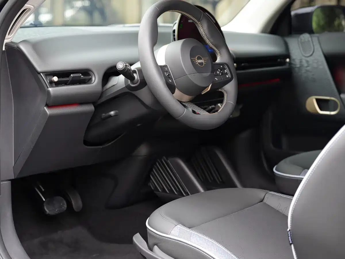 MINI ELECTRIC  COOPER