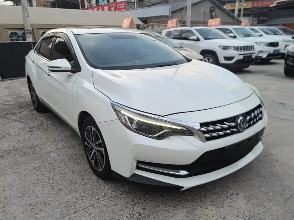 Venucia D60 2018 2018 1.6L CVT Smart Elite Edition
