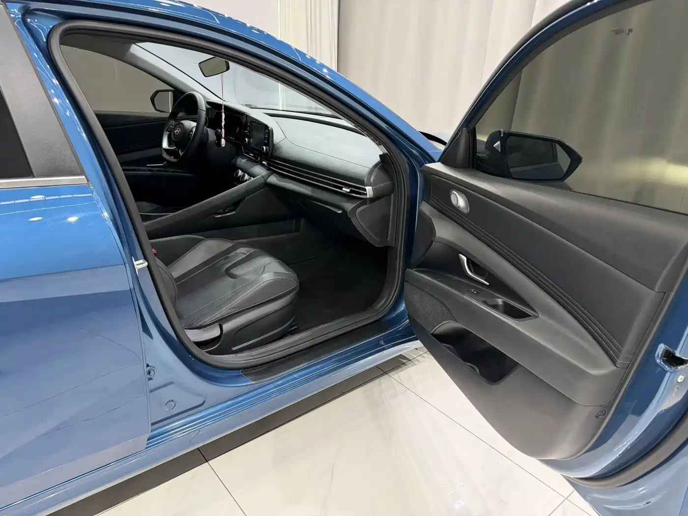 Hyundai Elantra 2023 1.5L CVT GLX Elite Edition фото 19