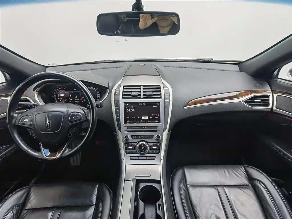 Lincoln MKZ 2018 2.0T Premium Edition фото 5