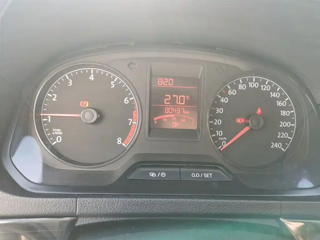 Volkswagen Jetta 2015 Quality Edition 1.4L Manual Fashion фото 12