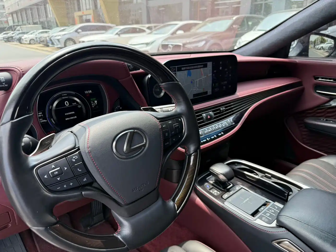 Фото 4 - Lexus LS