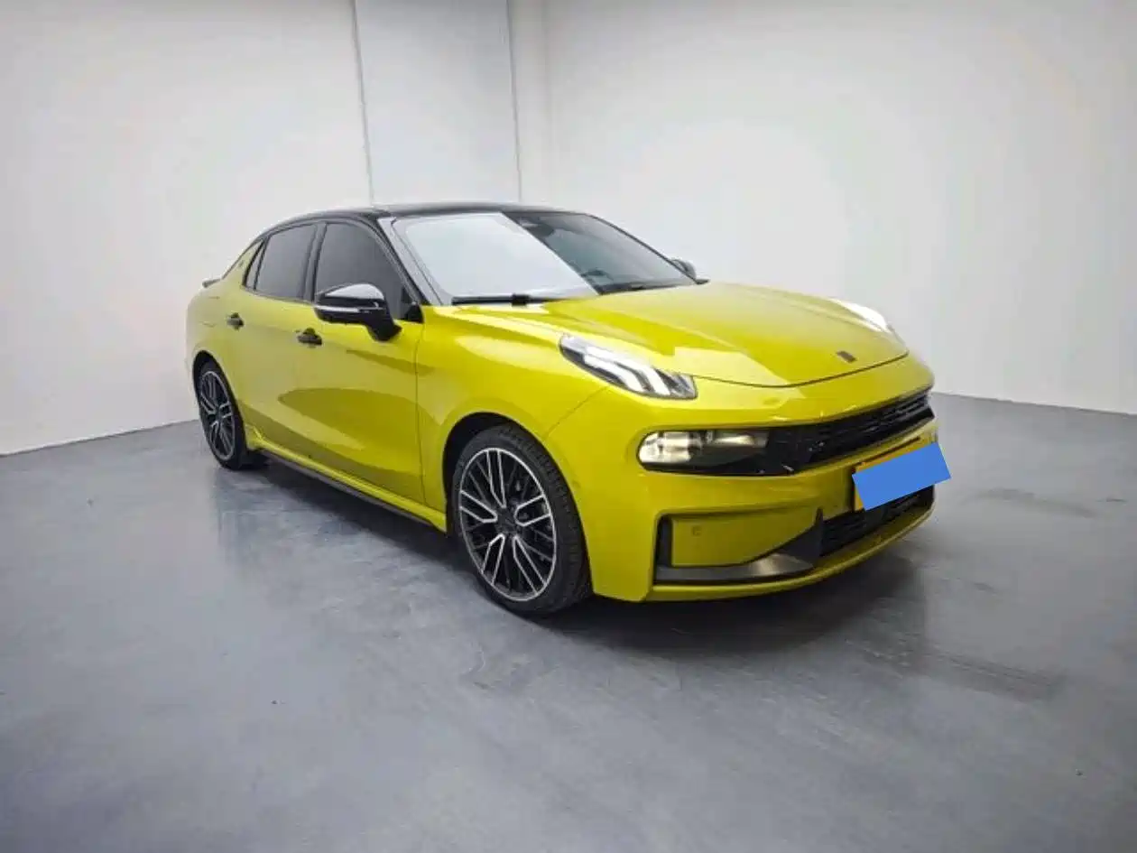 Lynk & Co 03 2022 03+ 2.0TD Auto Wind Rider Edition фото 3