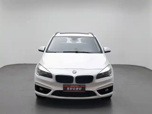 BMW 2 Series Touring 2016 218i Fashion Model — фото 3