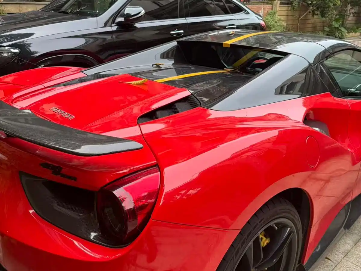 Ferrari 488 2019 2015 488 Spider