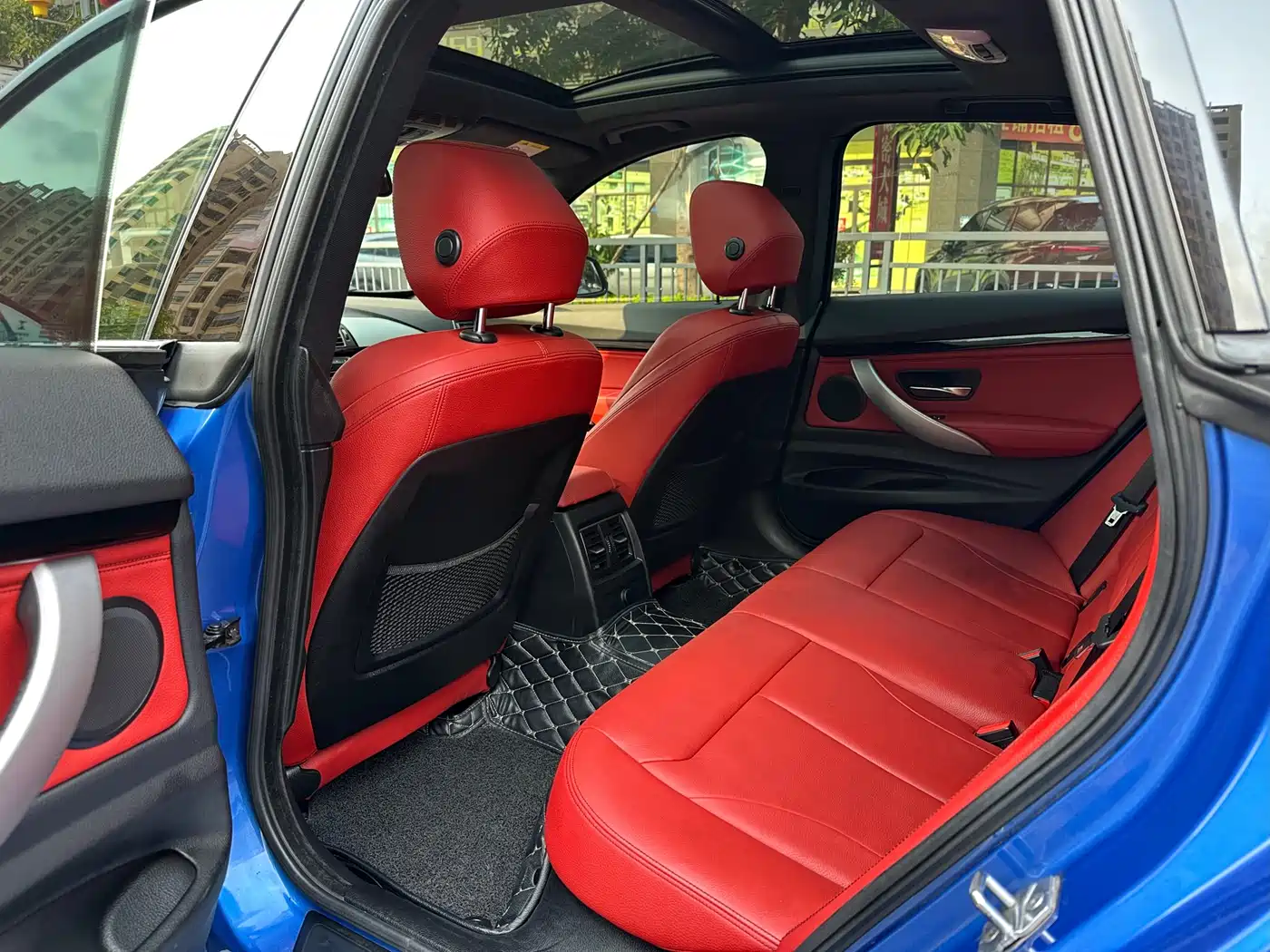 BMW 3 Series GT 2017 330i xDrive M Sport фото 12