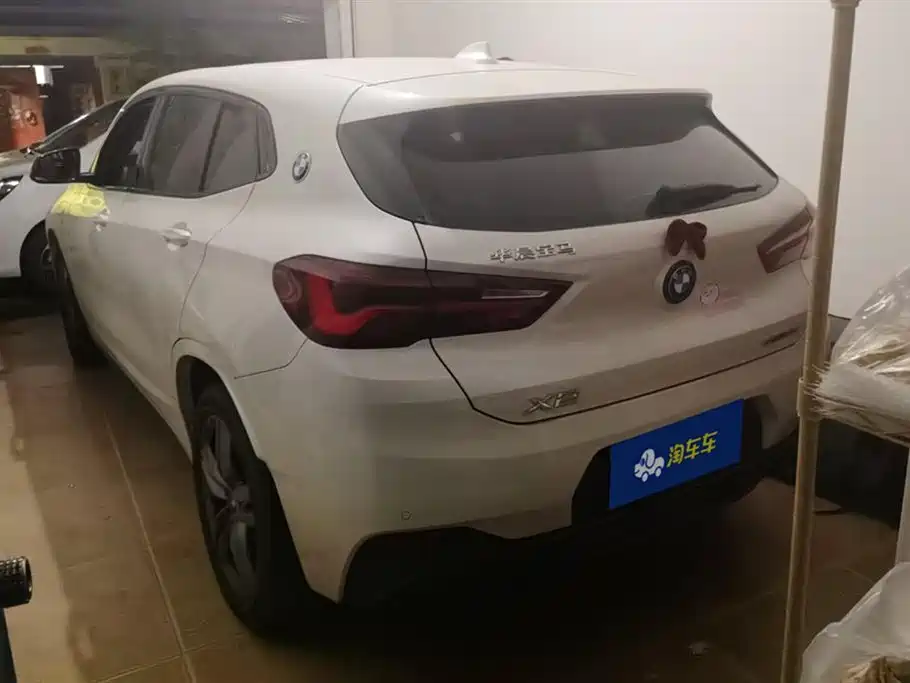 BMW X2