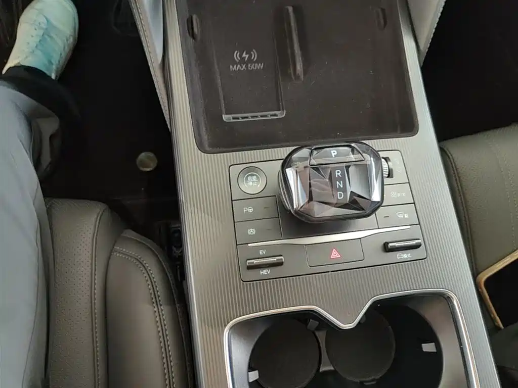 BYD Song L DM-i 2025 Smart Drive 160km Premium фото 14