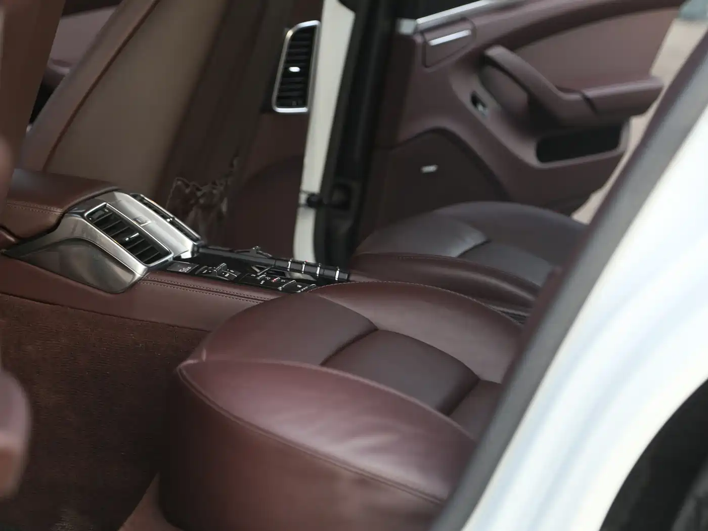 Porsche Panamera 2014 Panamera 3.0T фото 10