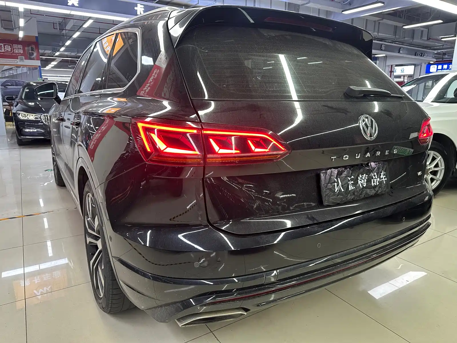 Фото 6 - Volkswagen Touareg