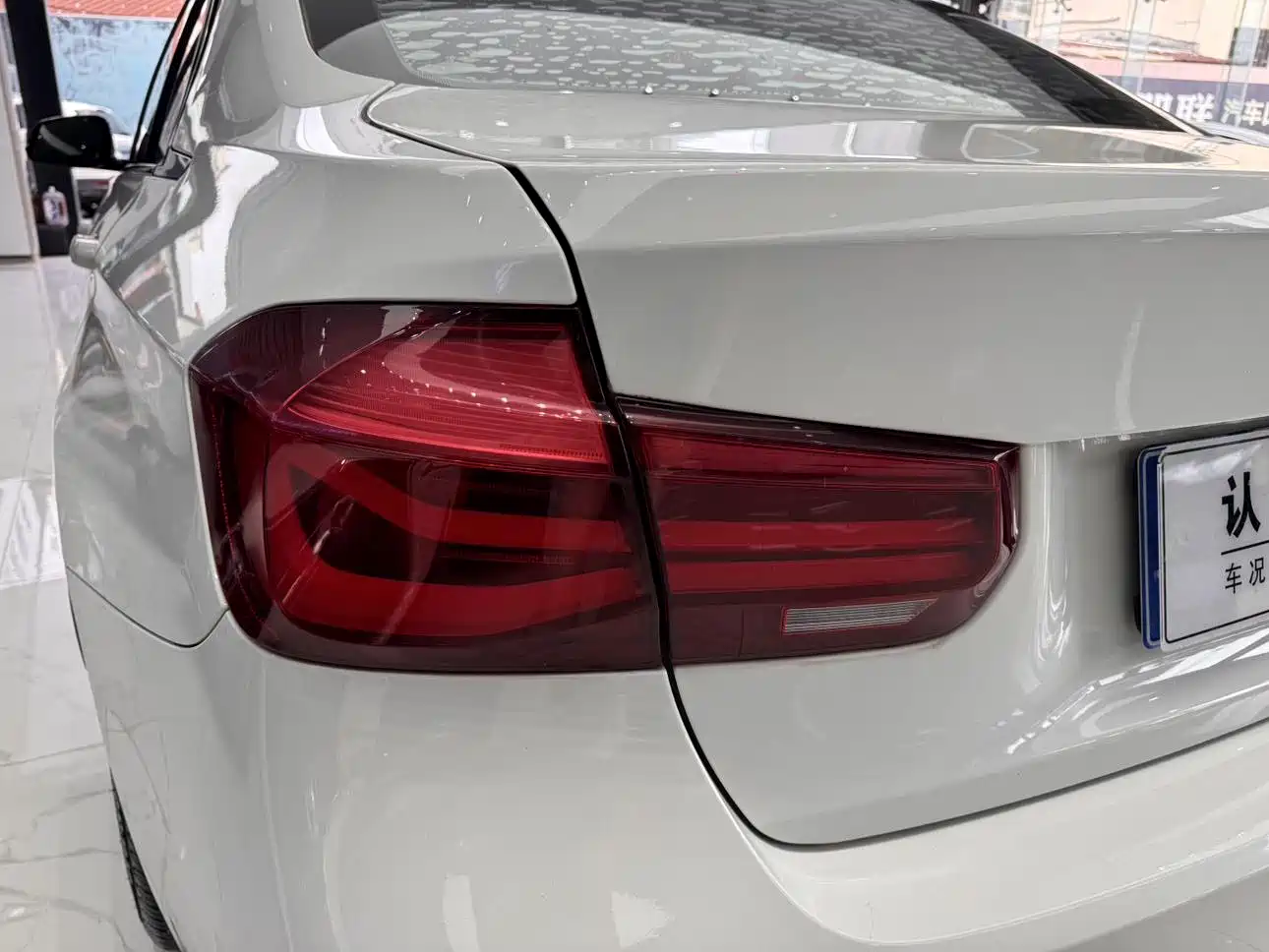 BMW 3 Series 2019 320Li M Sport Black Night Edition фото 26