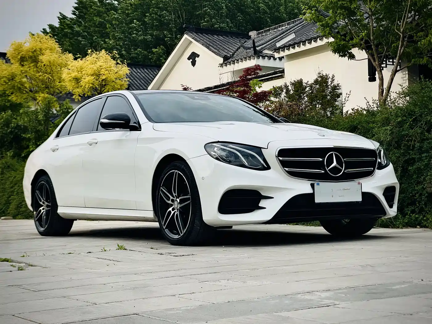 Mercedes-Benz E-Class 2017 E 300 Sport фото 3