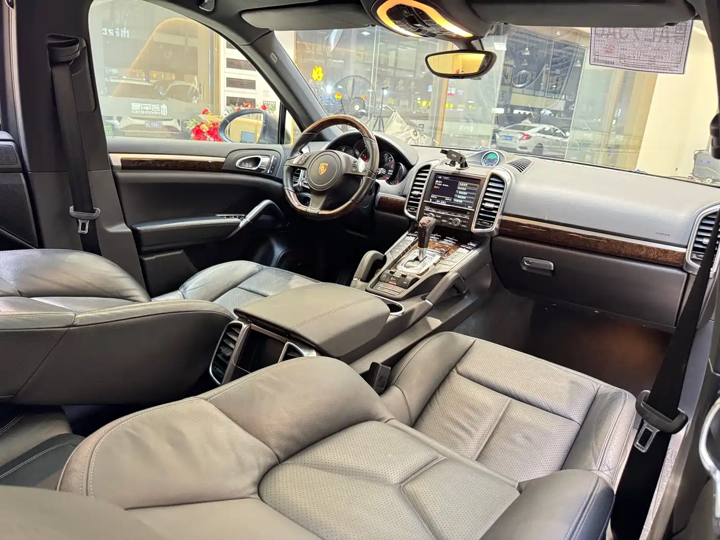 Porsche Cayenne 2014 Cayenne Platinum Edition 3.0T фото 25