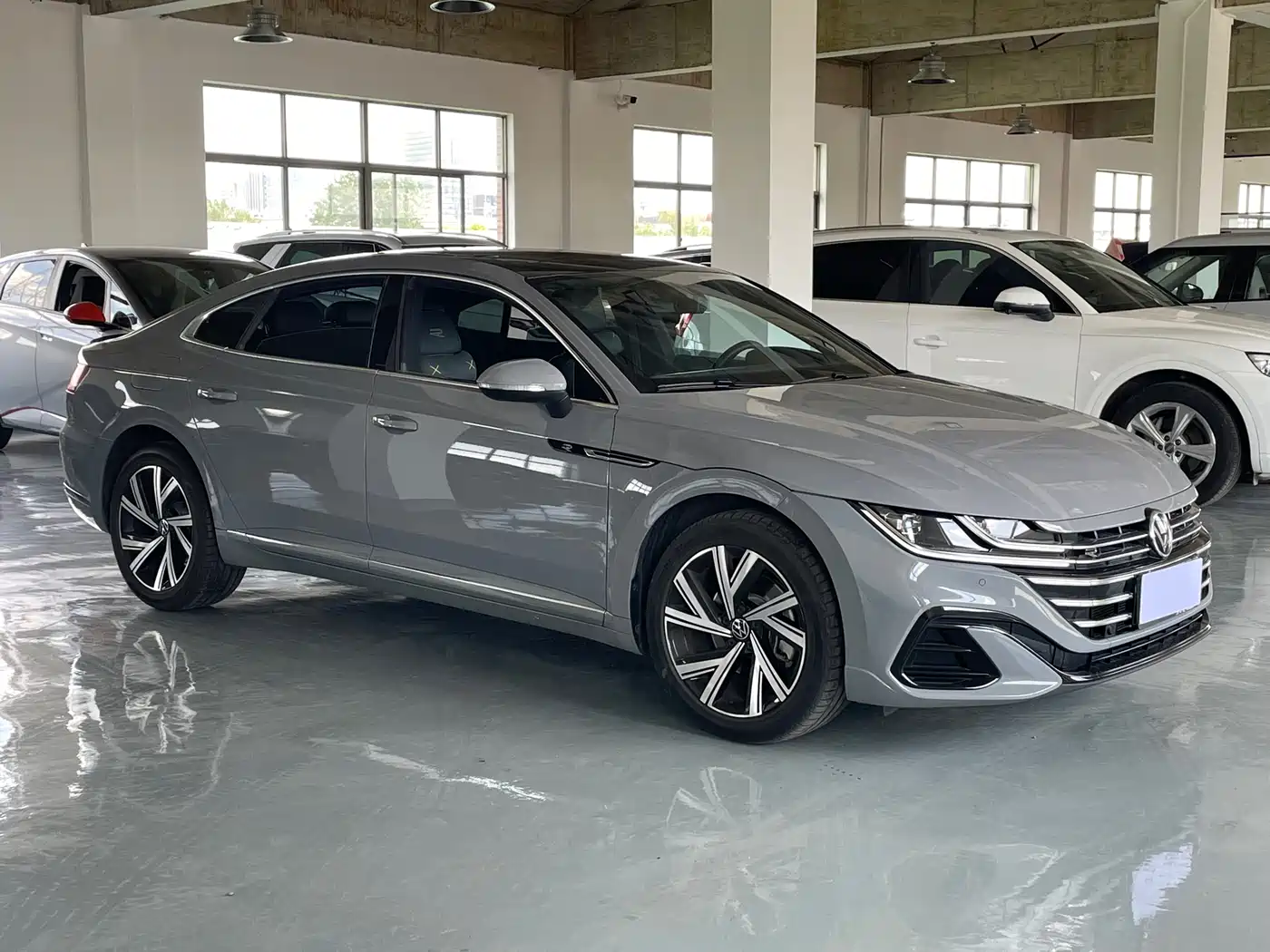 Volkswagen FAW-Volkswagen CC 2021 330TSI Dazzle Edition фото 4