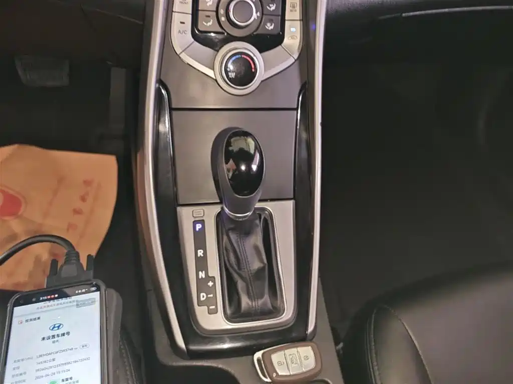 Hyundai Langdong 2015 1.6L Auto Premium фото 14