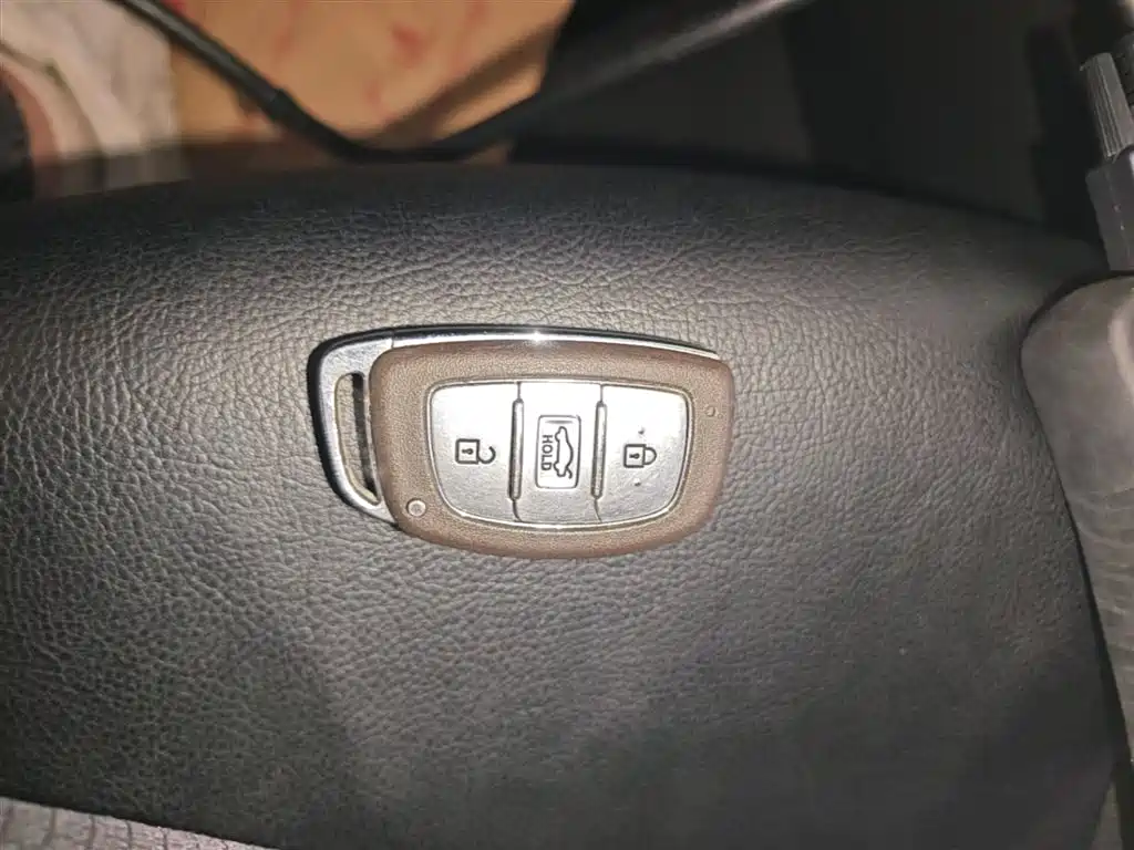 Hyundai Langdong 2015 1.6L Auto Premium фото 9