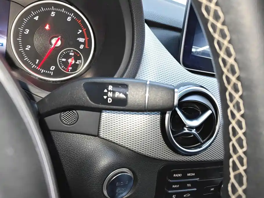 Photo 16 - Mercedes-Benz B-Class