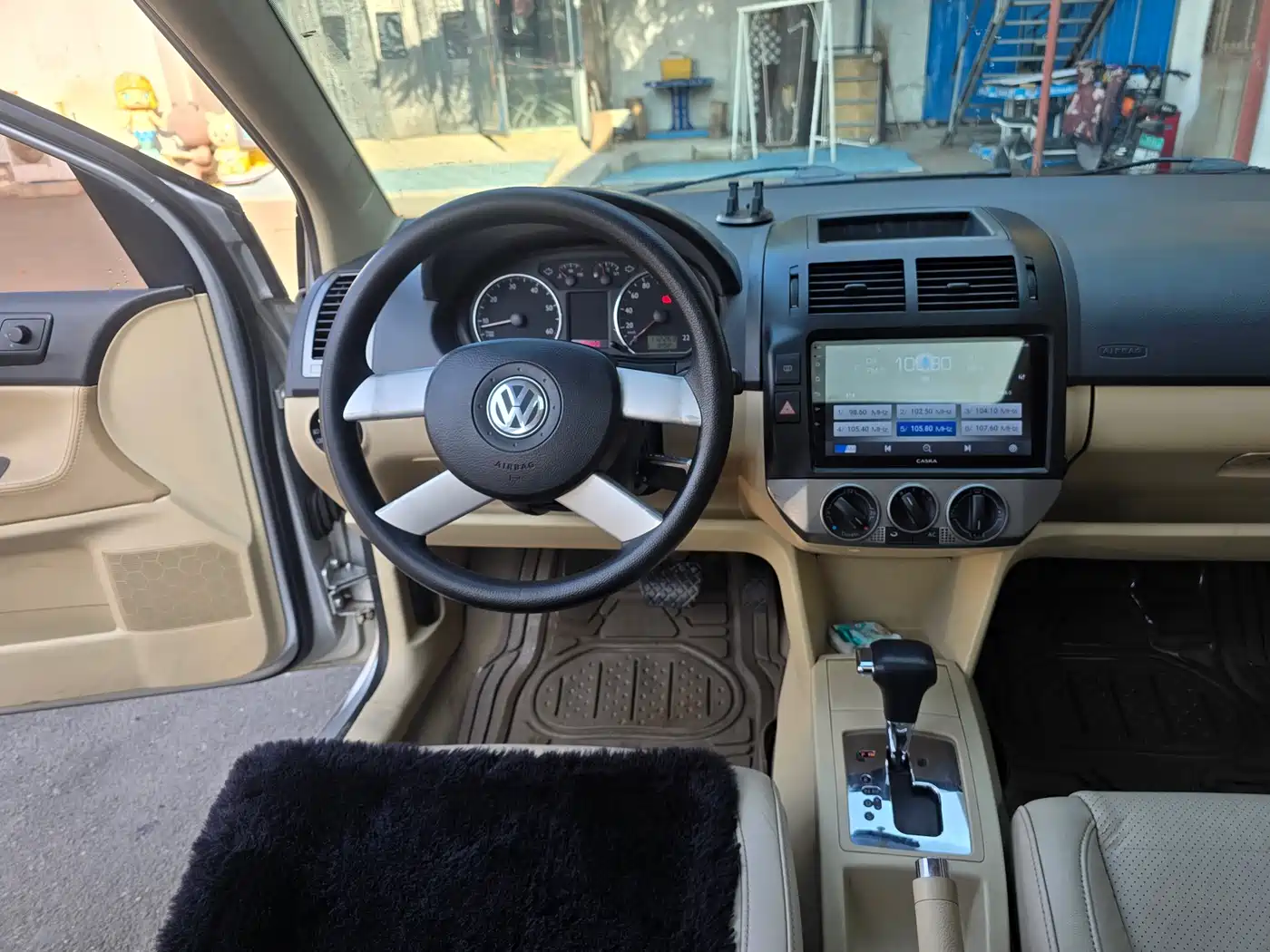 Volkswagen Polo фото 6
