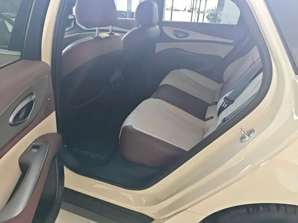 BYD Seal 07 DM-i 2025 2026 DM-i 1.5T 230km Flagship