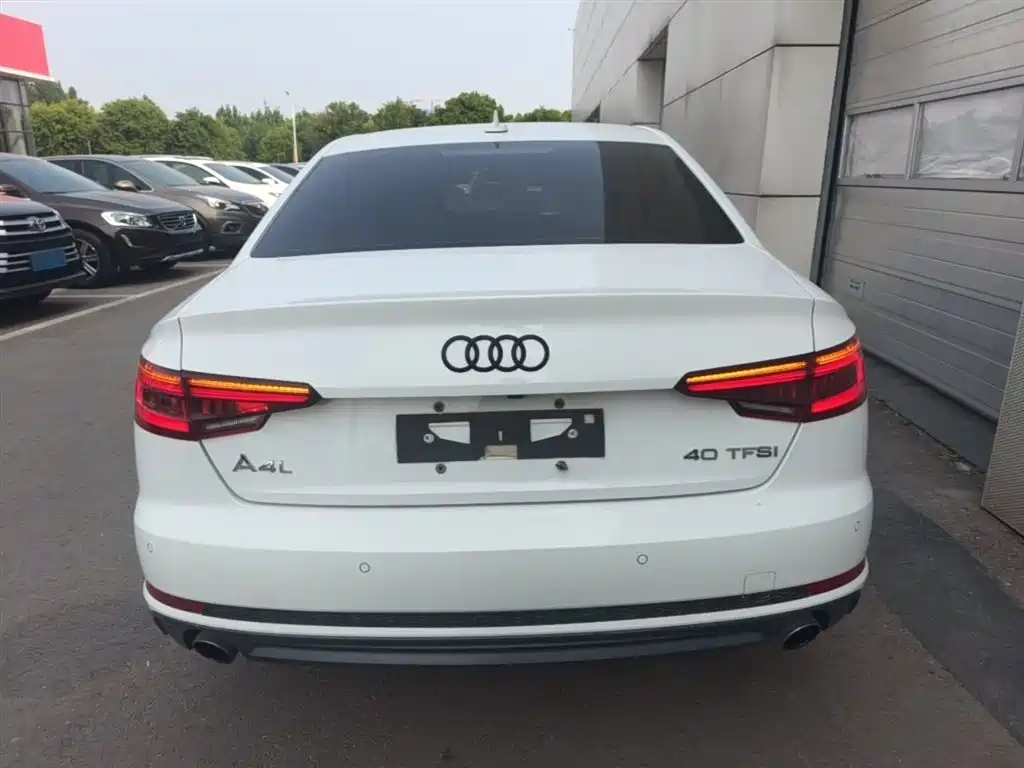 Audi A4L 2018 30th Anniversary 40 TFSI Fashion фото 6