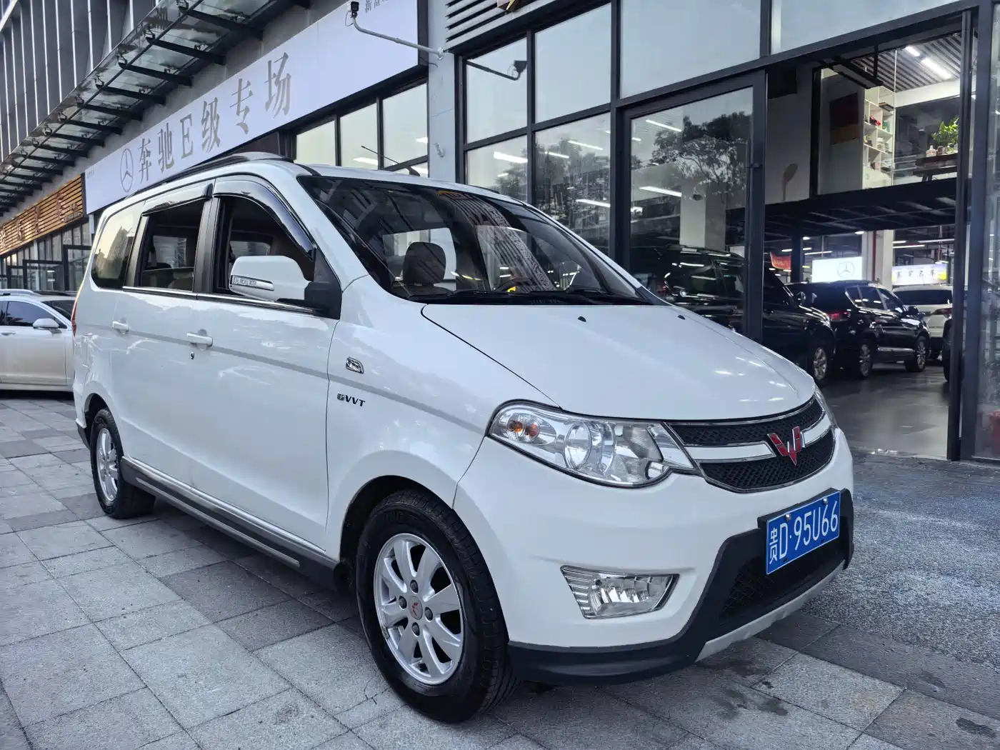 Wuling Motors Wuling Hongguang 2014 2014 1.5L S Automatic Comfort