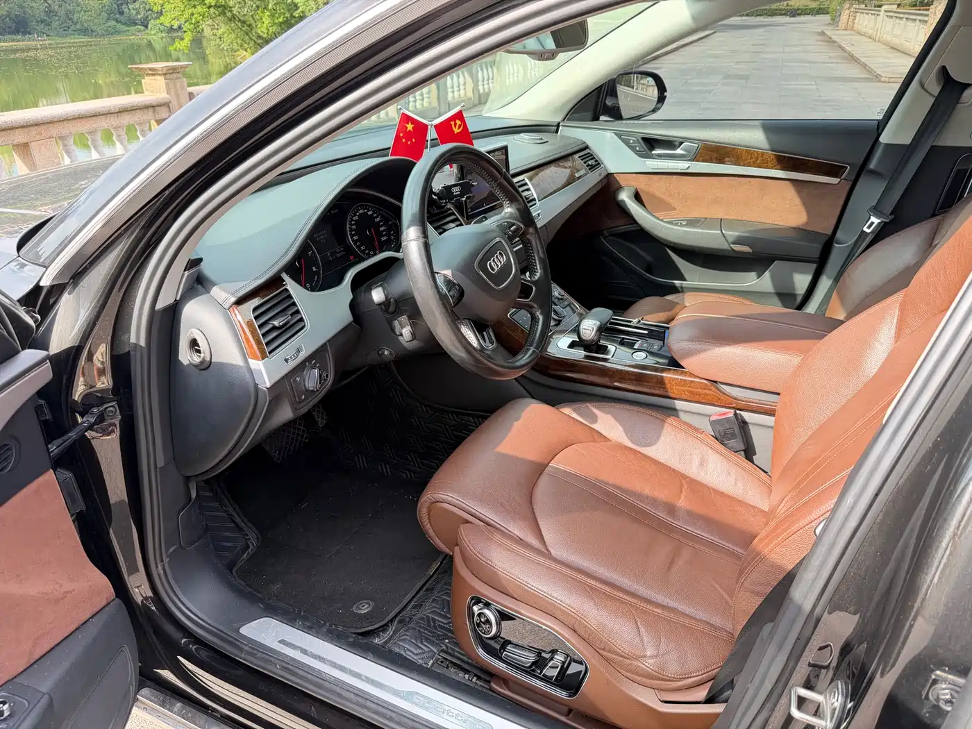 Фото 7 - Audi A8