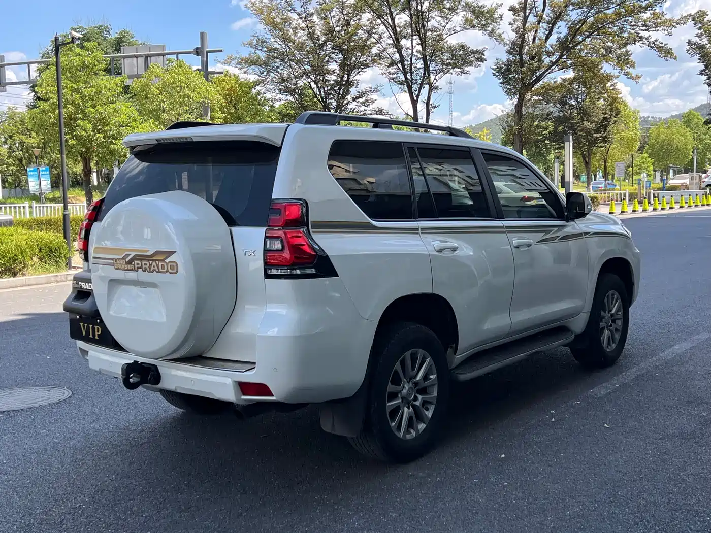 Toyota Prado 2018 3.5L Automatic TX-L Rear-mounted Spare Tire фото 6