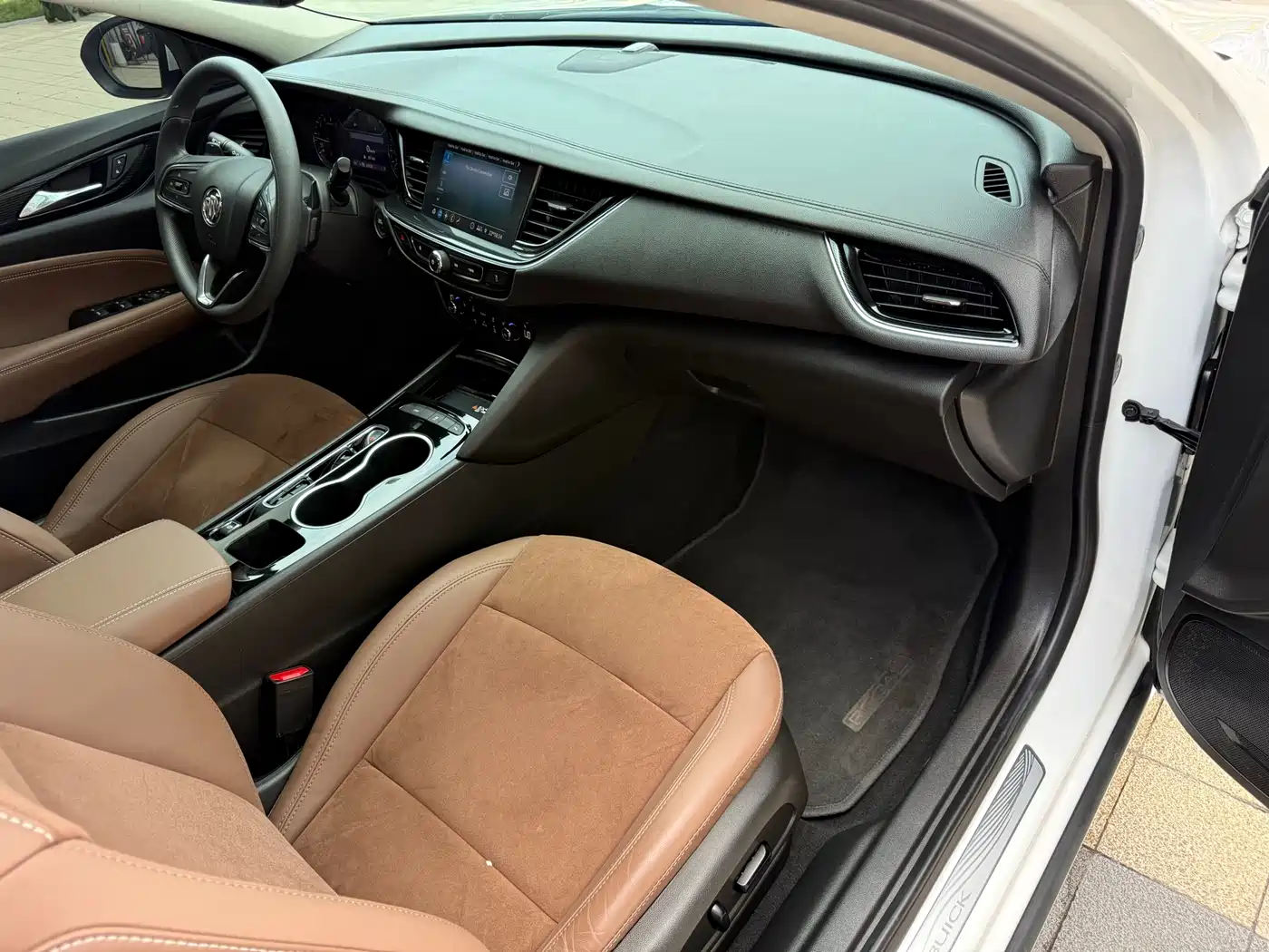 BUICK REGAL