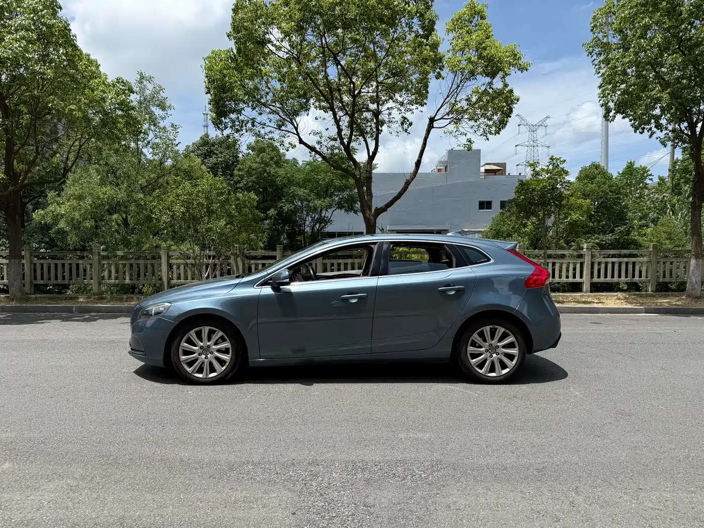 Volvo V40 2013 2014 2.0T Zhiya Edition