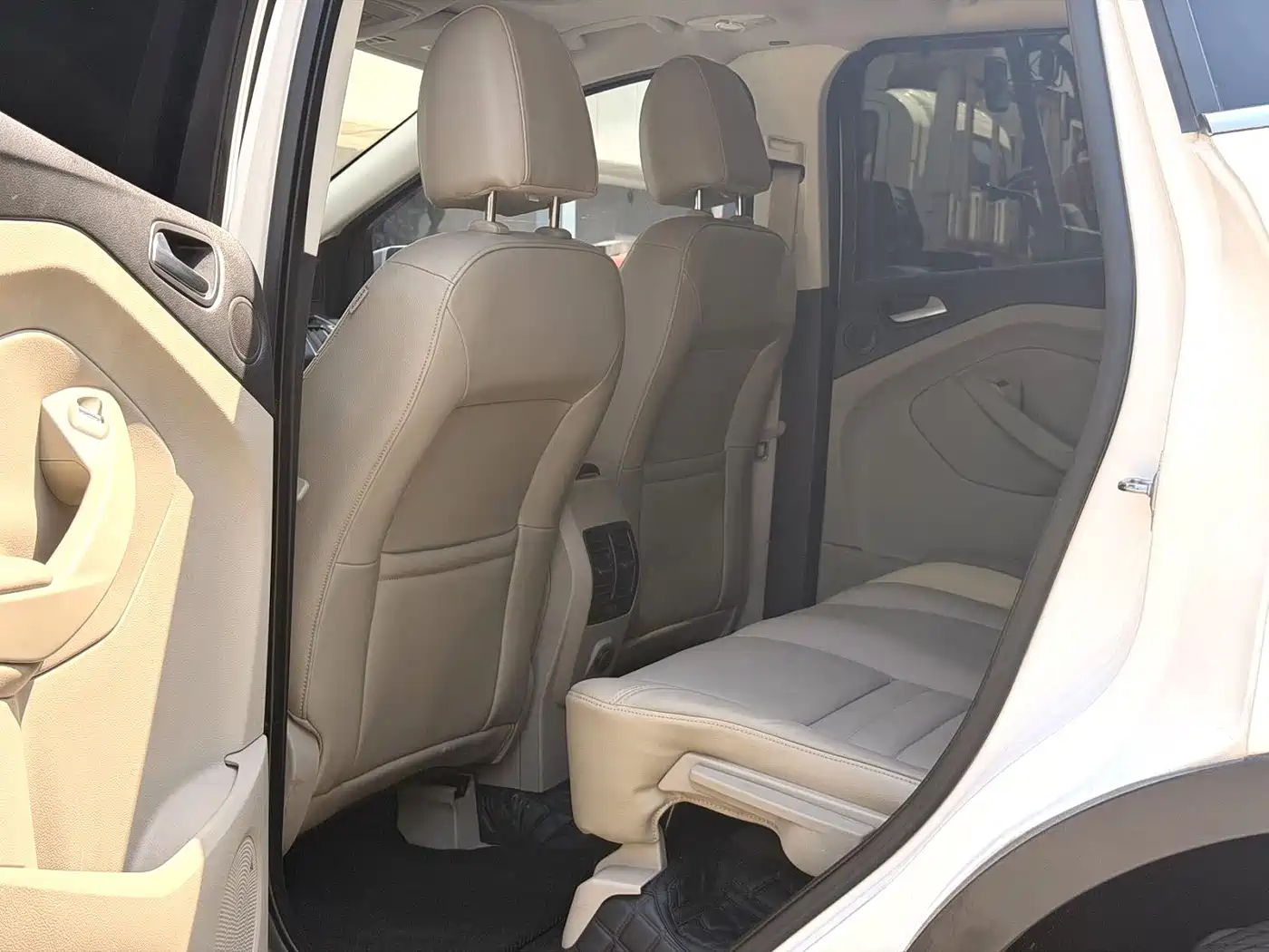 Photo 5 - Ford Kuga