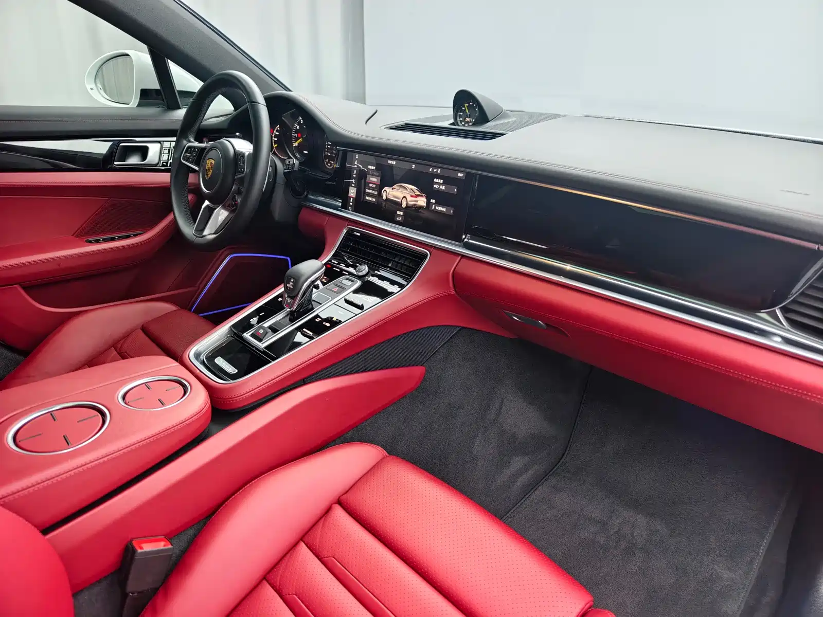 صورة 13 - Porsche Panamera New Energy
