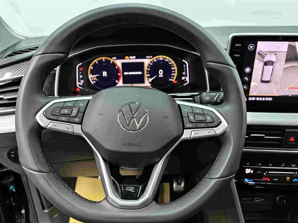 Volkswagen Tiguan L 2024 Outstanding 330TSI Auto 2WD R-Line Dragon Glory Edition фото 11