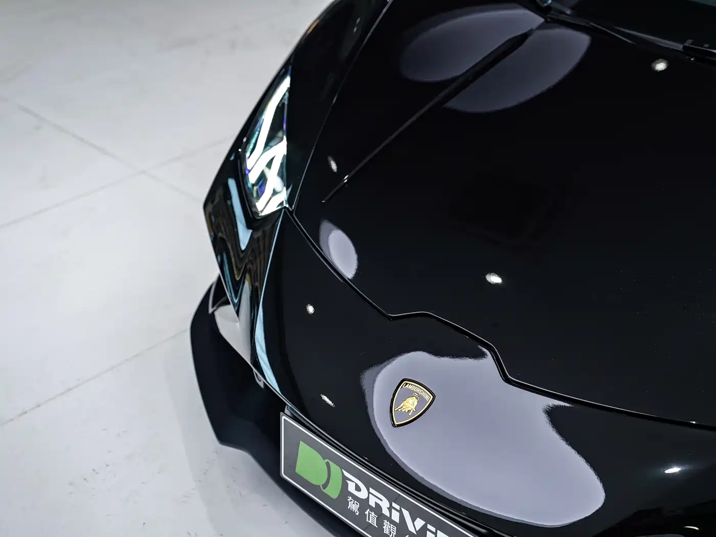 LAMBORGHINI HURACÁN